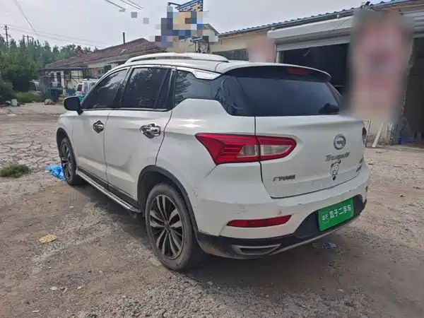 GAC Trumpchi GS4 2015