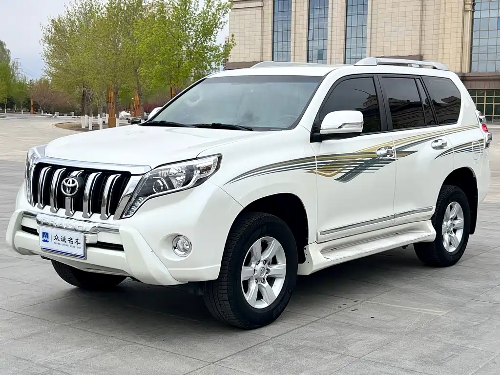 Toyota Prado 2017 — фото 1