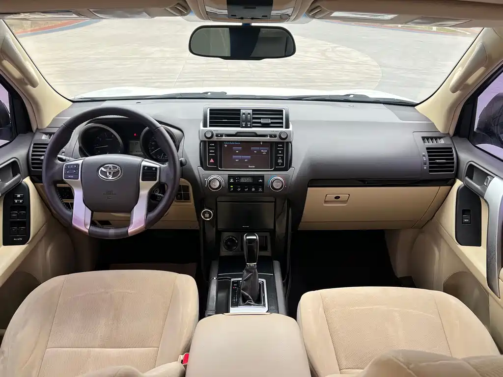 Toyota Prado 2017 — фото 6