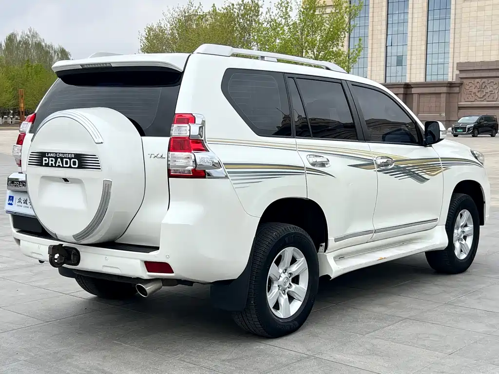 Toyota Prado 2017 — фото 7