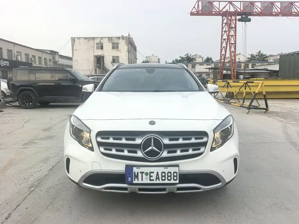 Mercedes-Benz GLA 2019