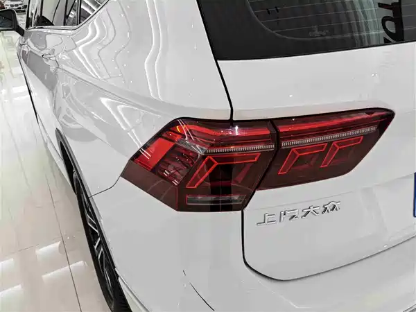Volkswagen Tiguan L 2022