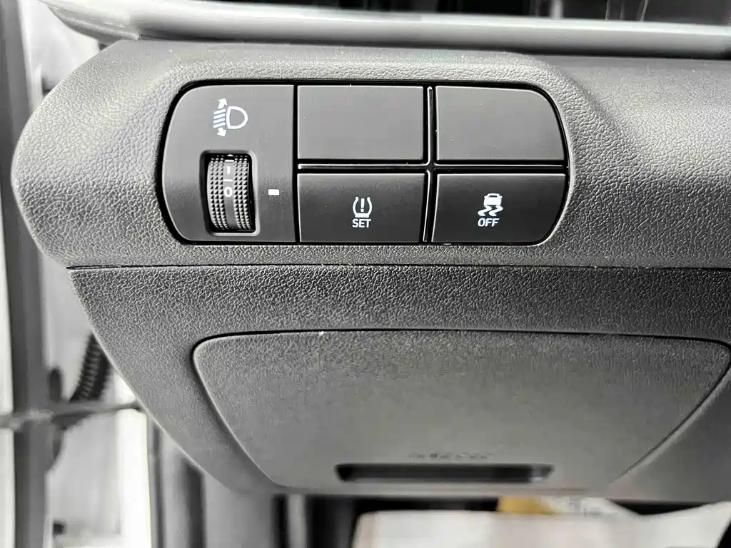 Hyundai Elantra 2024 — фото 10