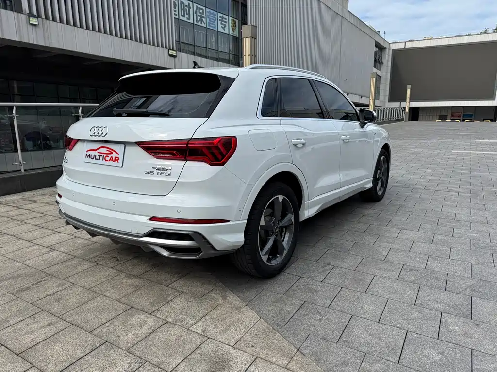Audi Q3 2022 — фото 9