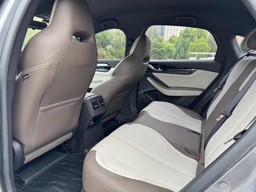 BYD Qin PLUS 2023 — фото 4