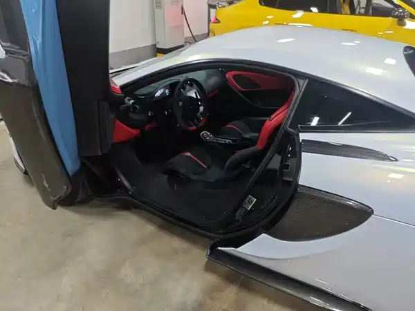 McLaren 570 2018