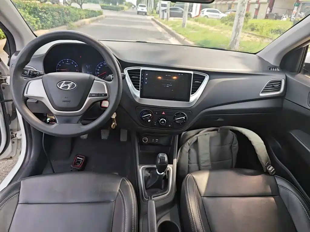 Hyundai Verna 2019 — фото 10