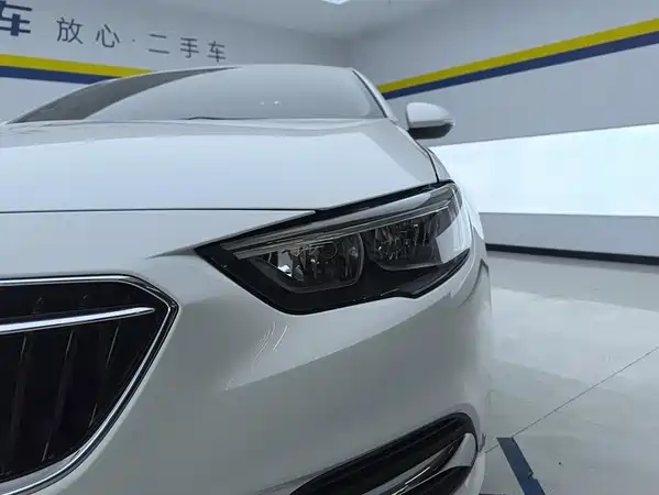 Buick Regal 2019