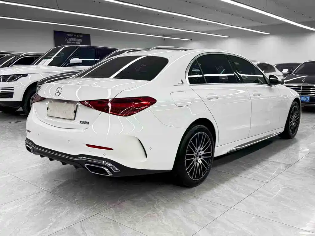 Mercedes-Benz C-Class 2024