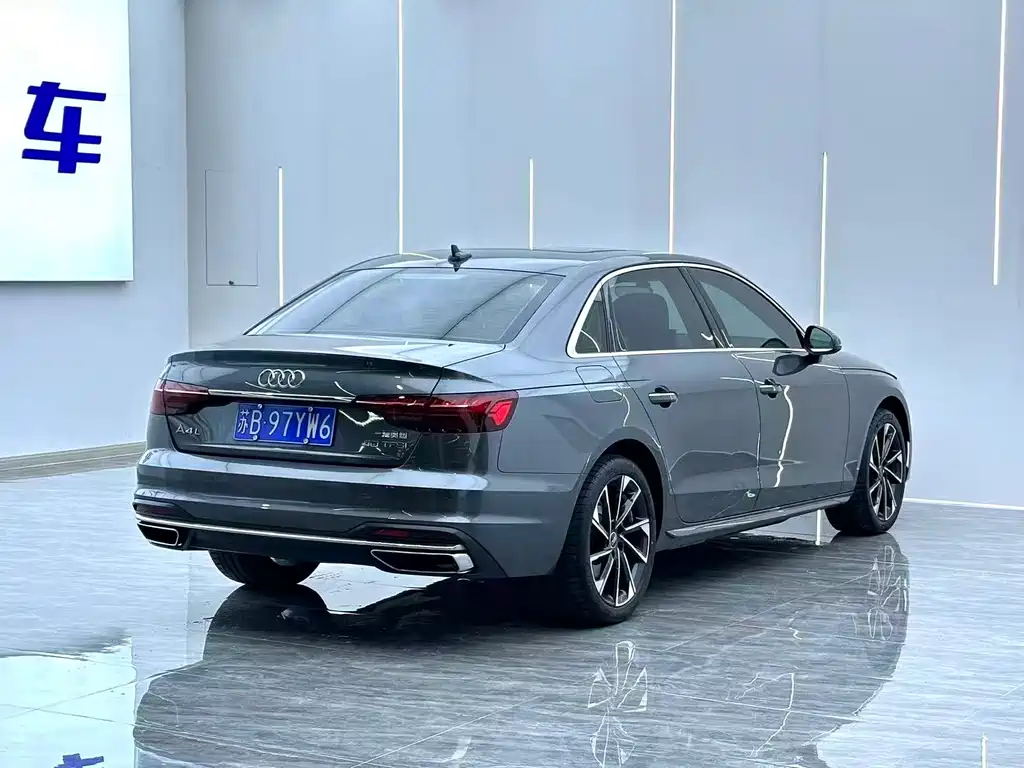 Audi A4L 2023 — фото 15