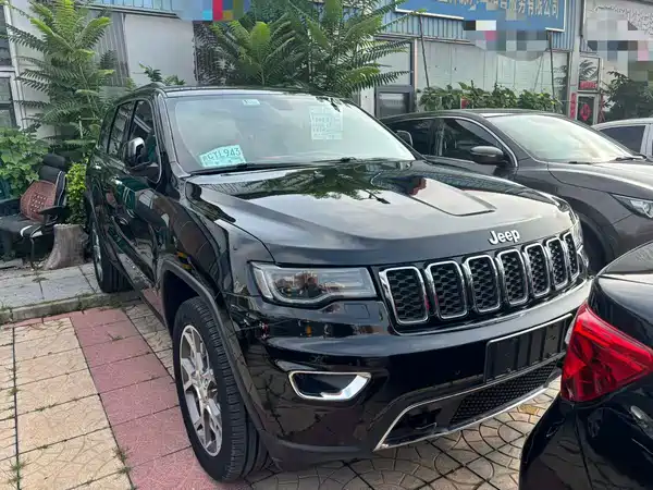 Jeep Grand Cherokee 2021