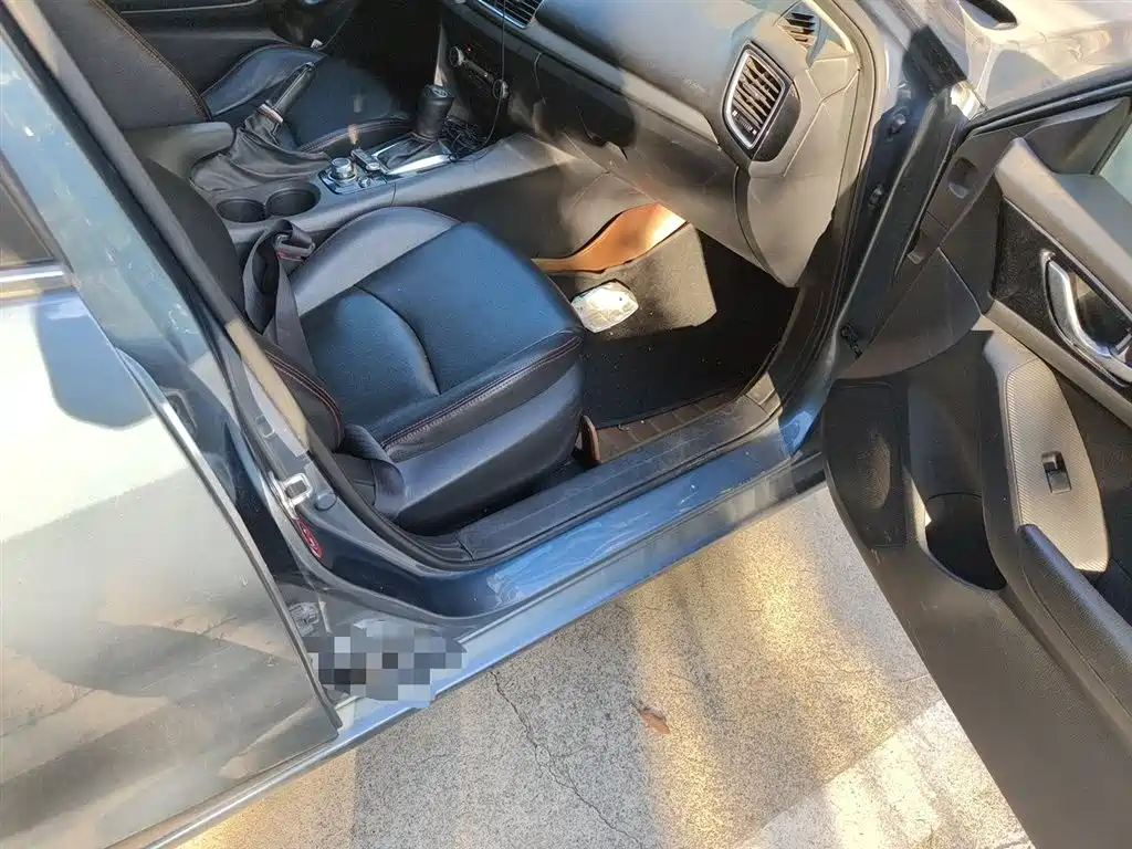 Mazda 3 Axela 2015 — фото 20