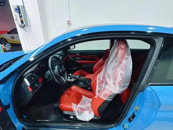BMW M4 2019