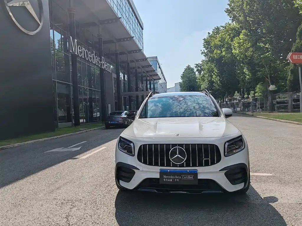 Mercedes-Benz GLB AMG 2022 — фото 2