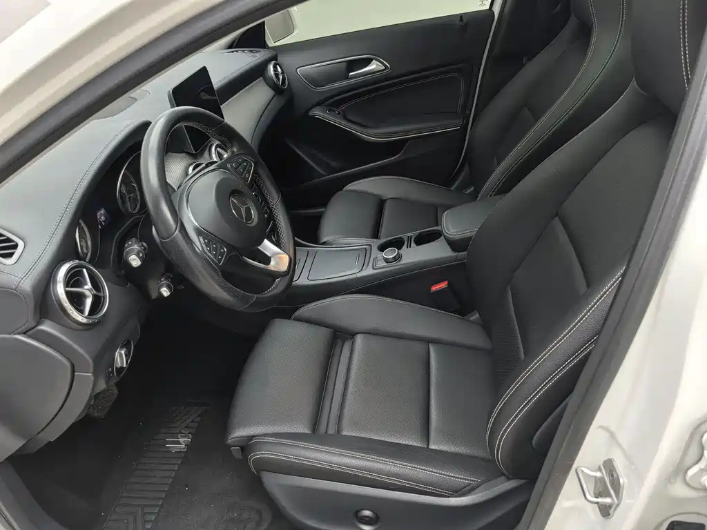 Mercedes-Benz GLA 2017 — фото 8