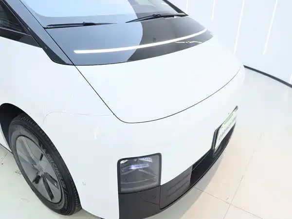 Li Auto MEGA 2025