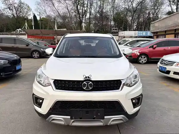 BAIC Shenbao X35 2016