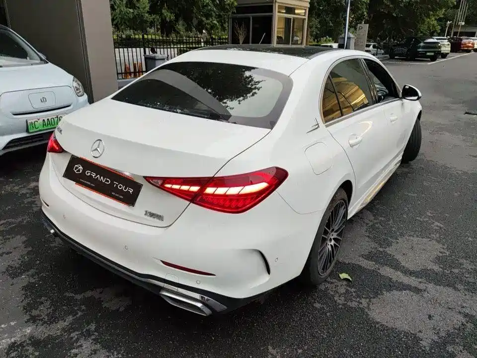 Mercedes-Benz C-Class 2022