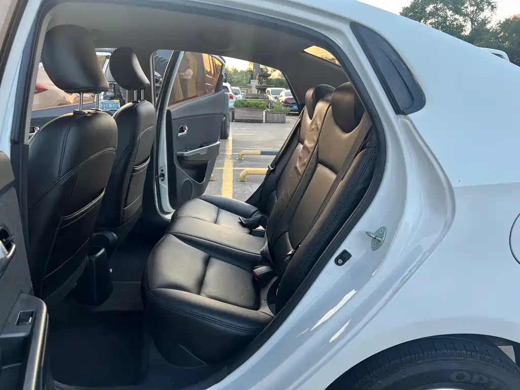 Kia K2 2016