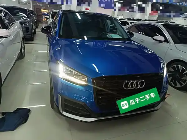 Audi Q2L 2020