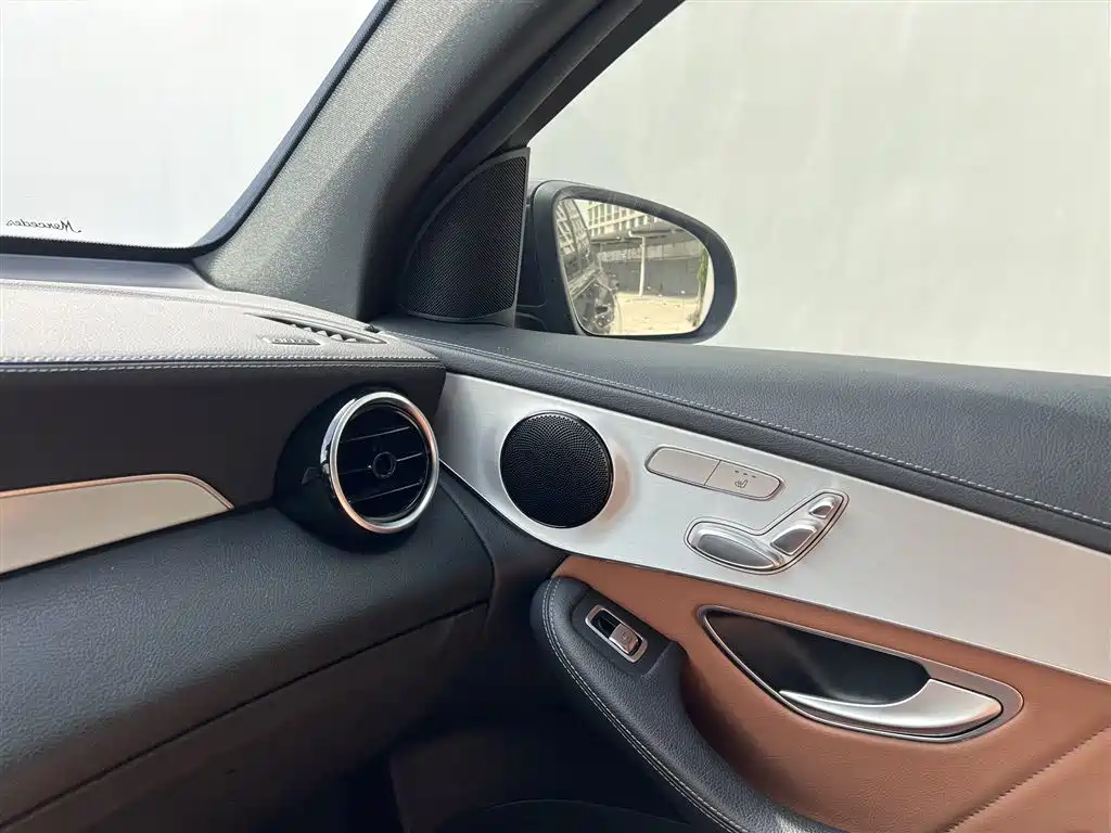 Mercedes-Benz GLC Coupe 2022 — фото 12