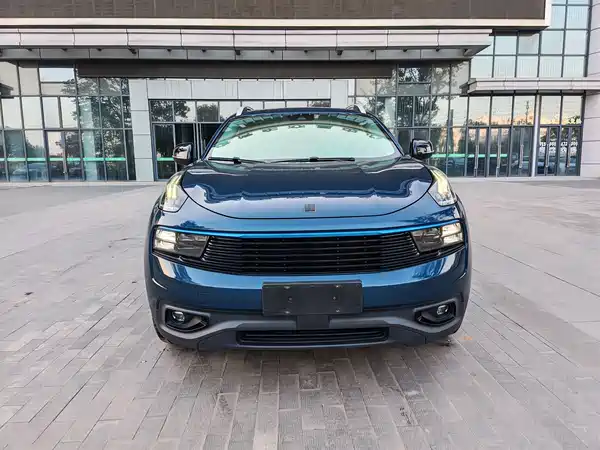 Lynk & Co 01 2019