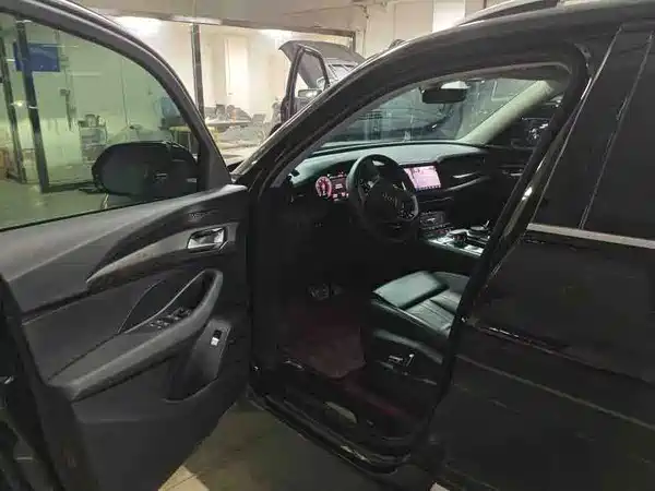 Audi Q6 2025