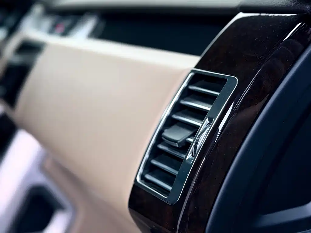 Land Rover Range Rover 2021 — фото 12