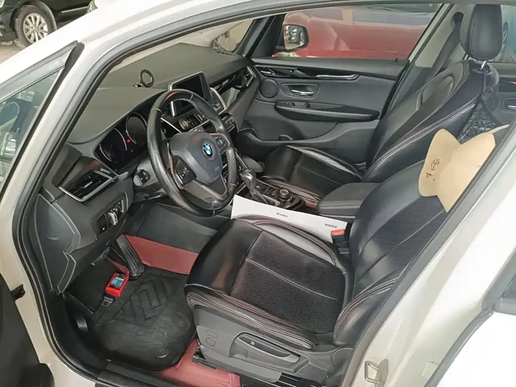BMW 2 Series Station Wagon 2019 — фото 15