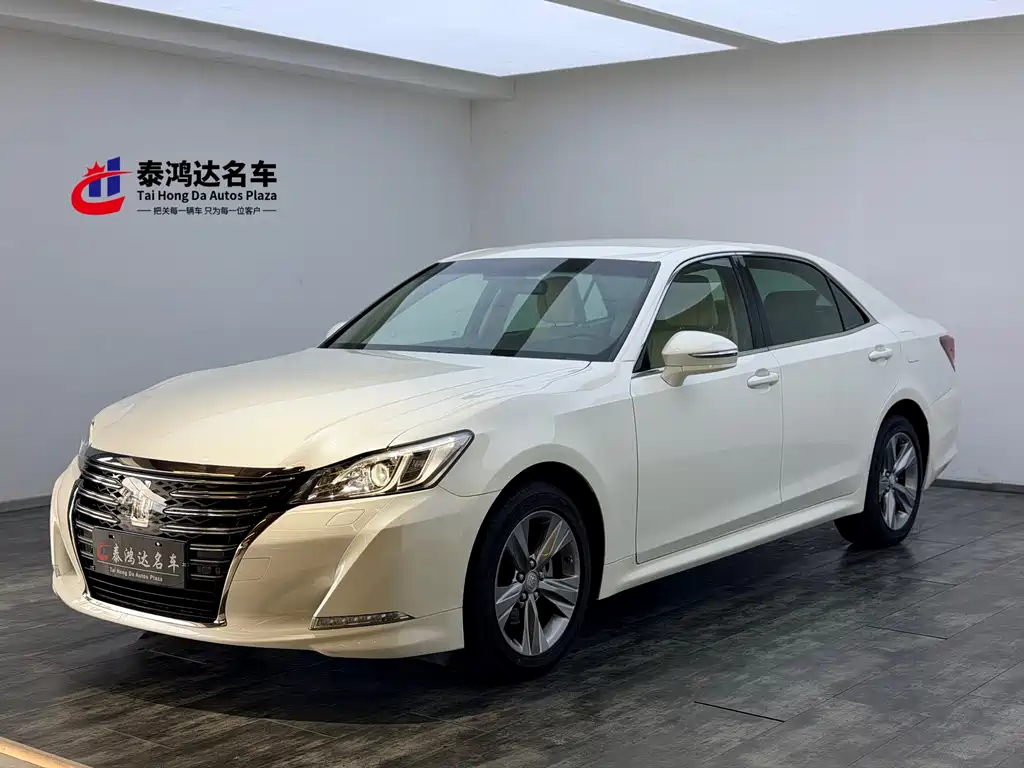 Toyota Crown 2018