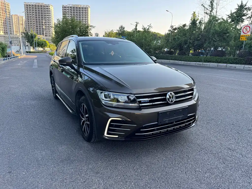 Volkswagen Tiguan L Plug-In Hybrid 2019 — фото 3
