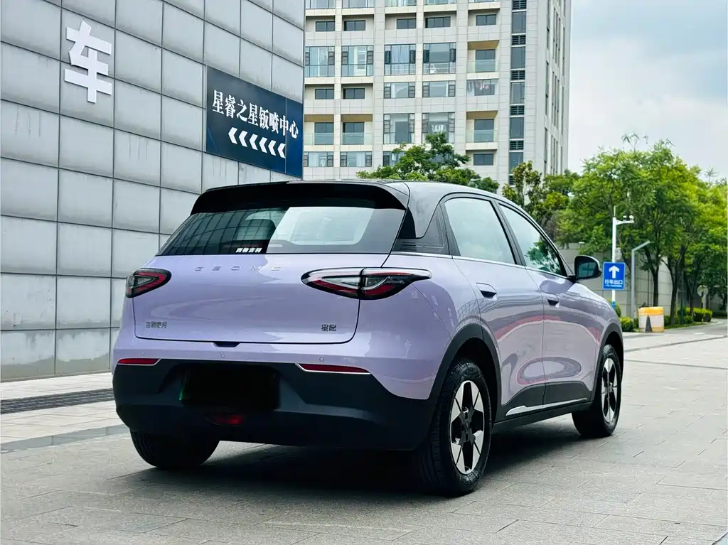 Geely Galaxy Starwish 2025 — фото 18