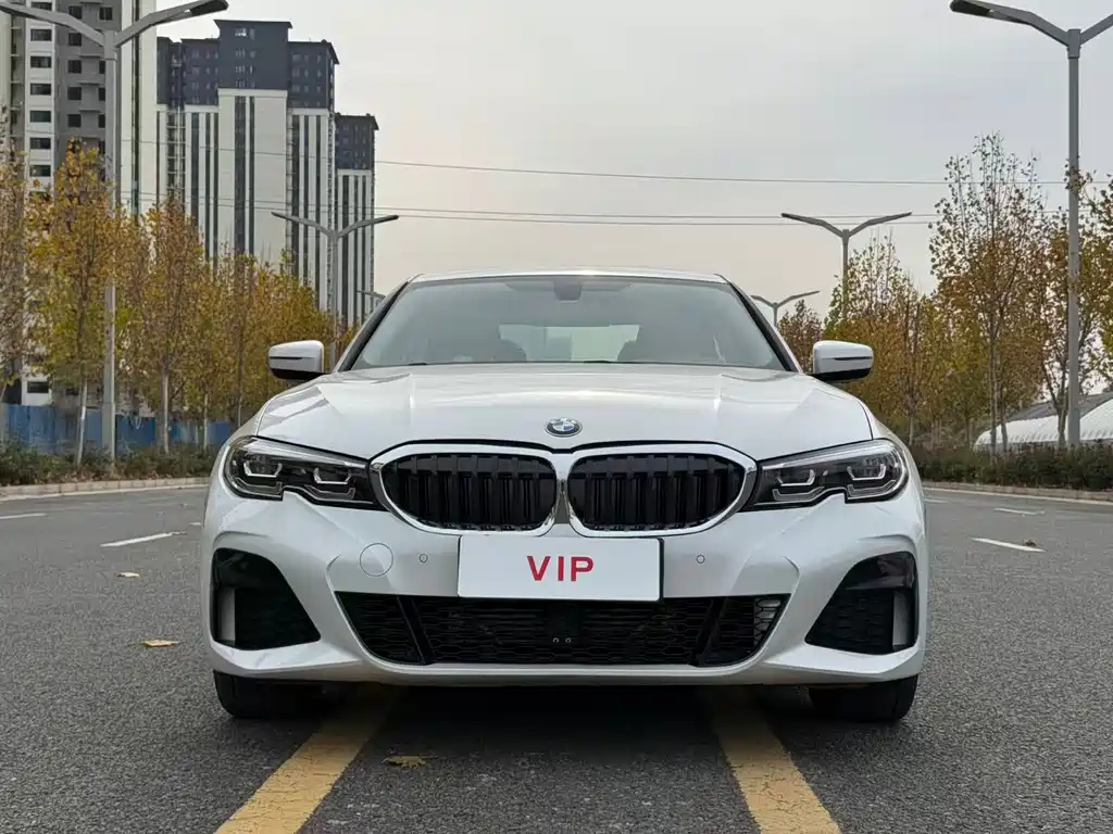 BMW 3 Series 2021