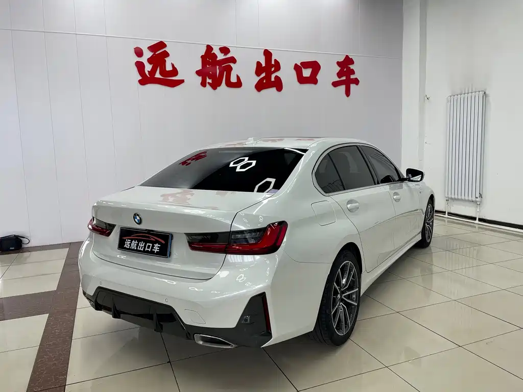 BMW 3 Series 2023