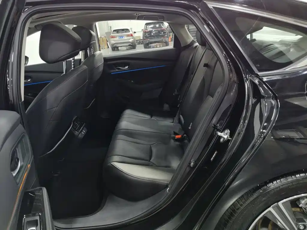 Honda Accord 2023 — фото 15