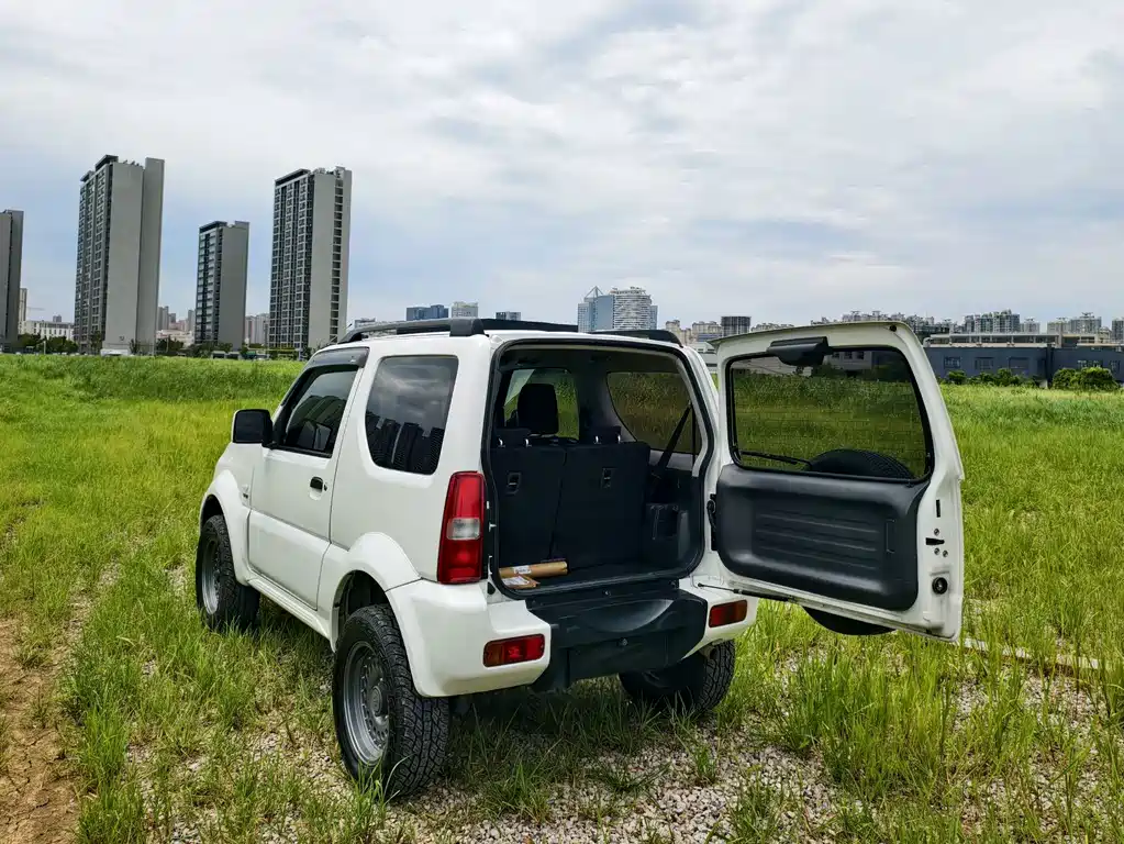 Suzuki Jimny 2018 — фото 14