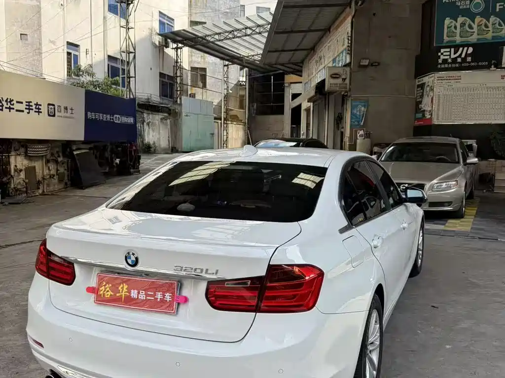 BMW 3 Series 2015