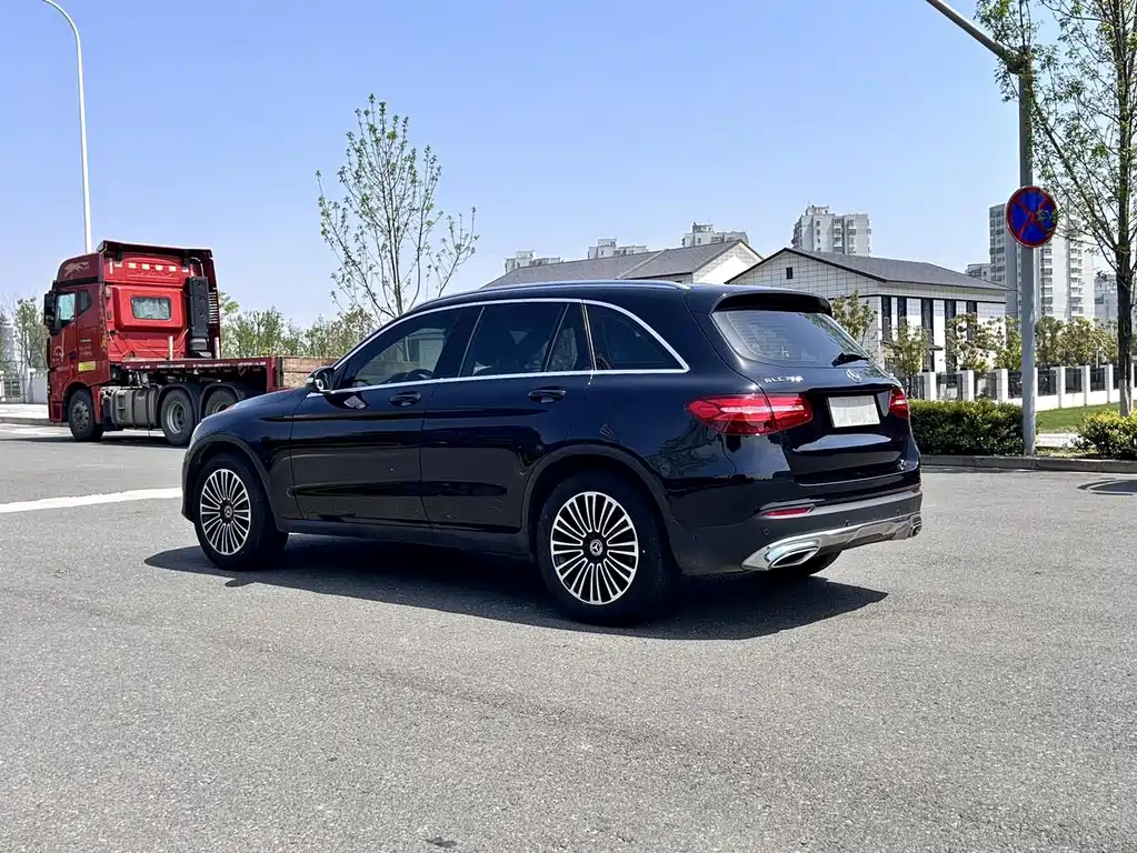 Mercedes-Benz GLC 2017 — фото 6