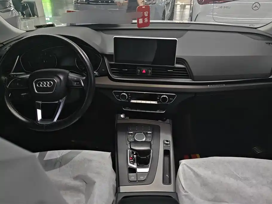 Audi Q5L 2019 — фото 12