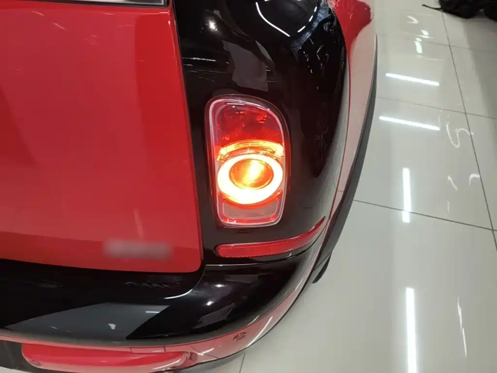 MINI Clubman 2015 — фото 8