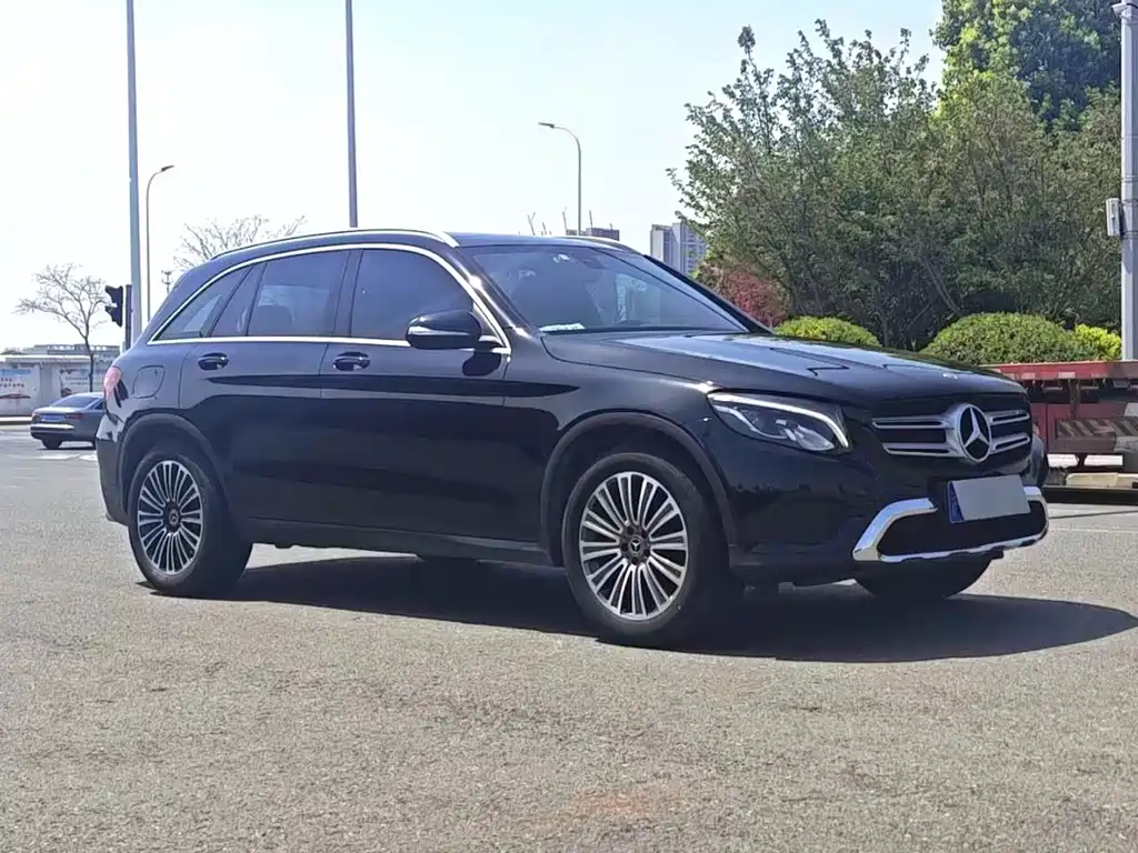 Mercedes-Benz GLC 2017 — фото 15