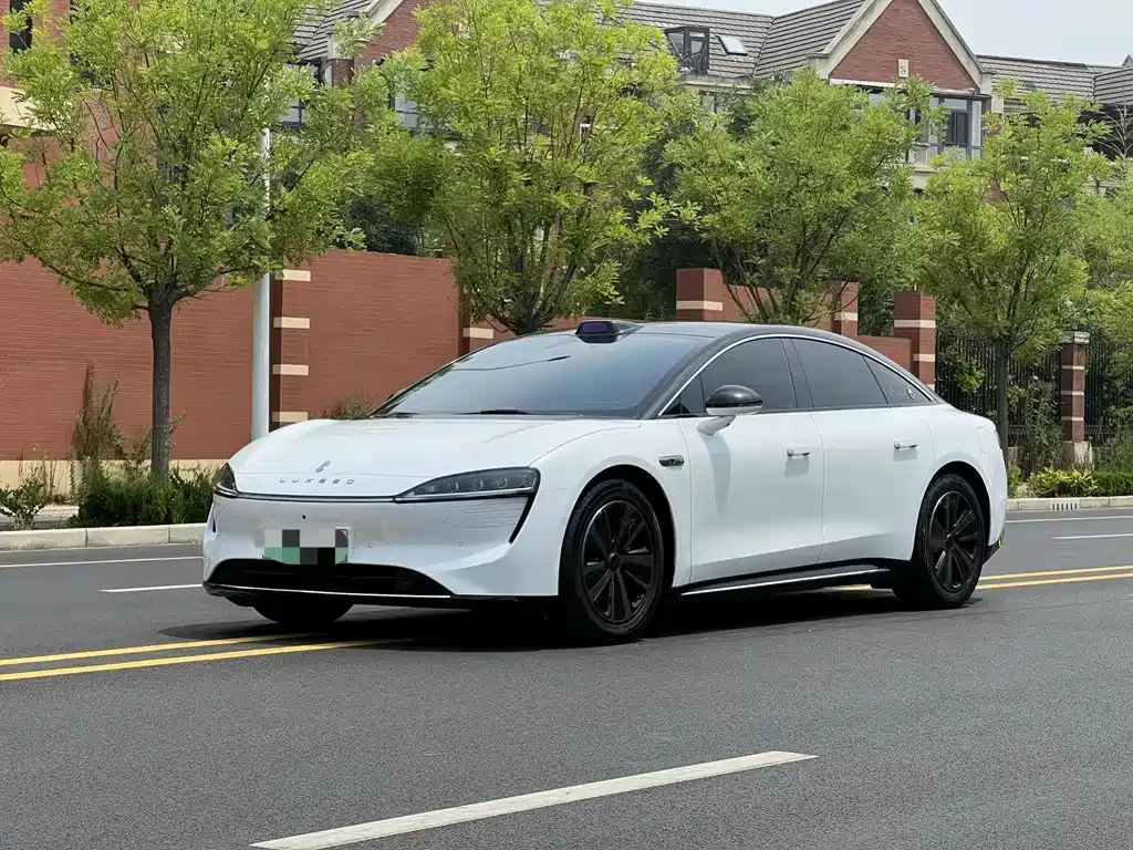 Luxeed Zhijie S7 2024