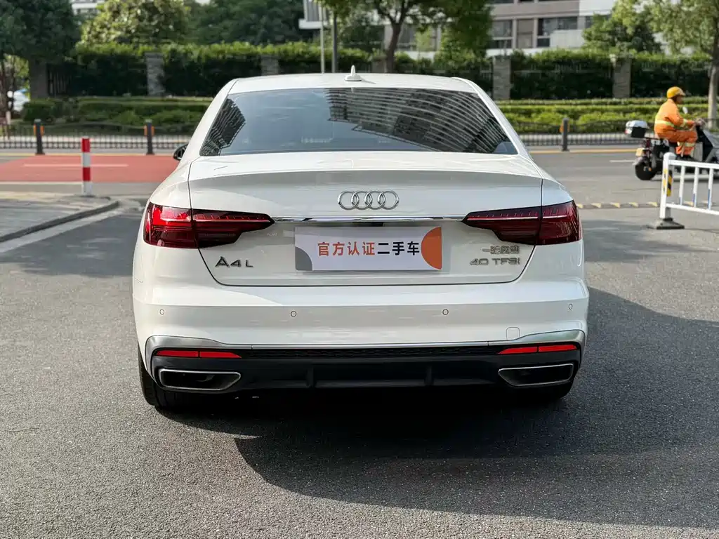 Audi A4L 2021 — фото 8