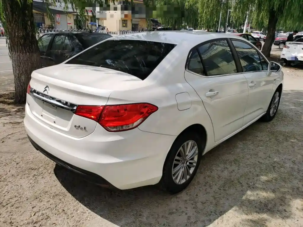 Citroen C4L 2015