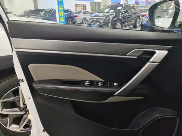 Geely Binyue 2020