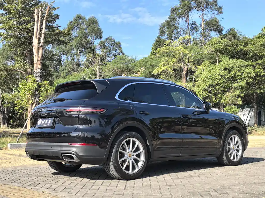 Porsche Cayenne 2020