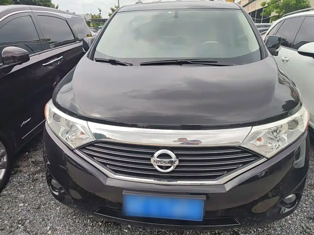 Nissan Quest 2016 — фото 3