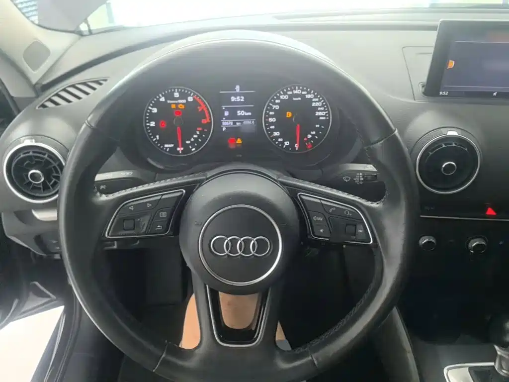 Audi A3 2017 — фото 11