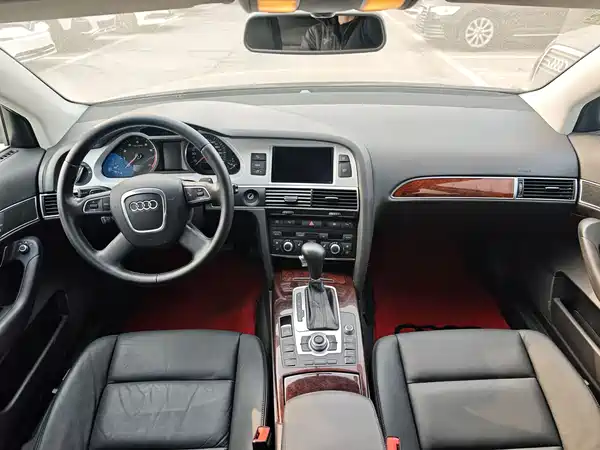 Audi A6L 2011