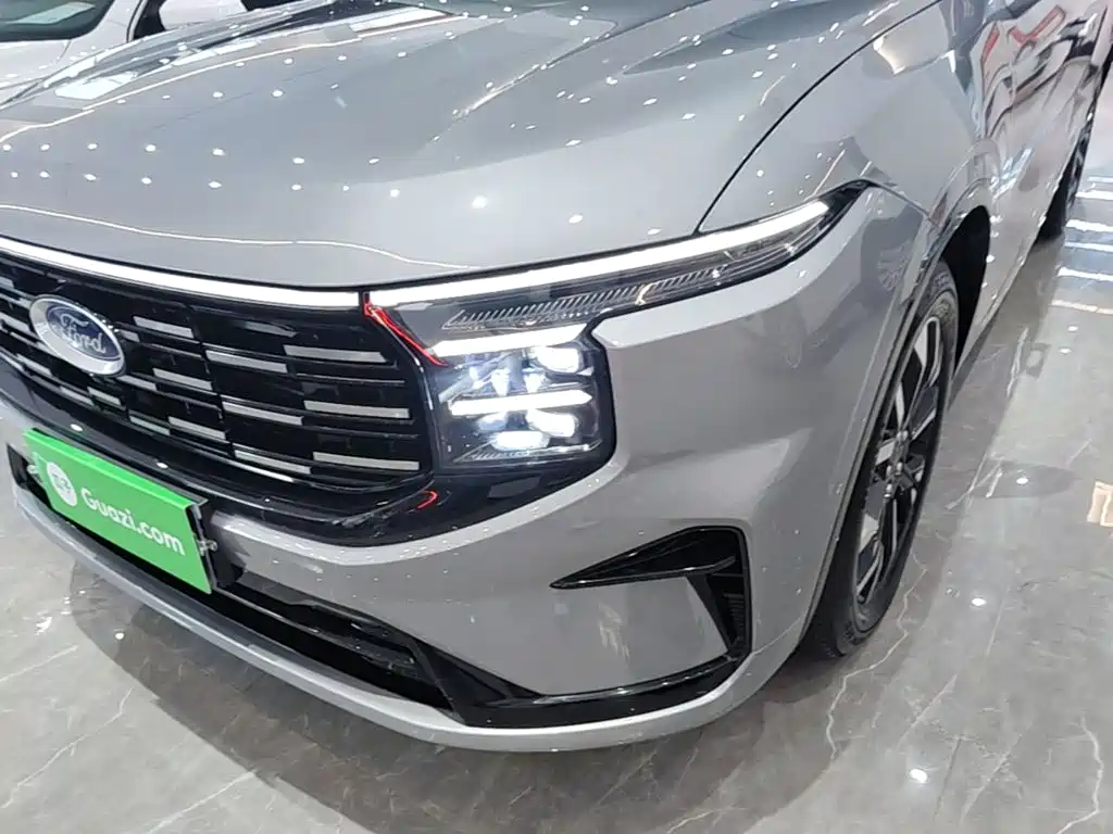 Ford Edge 2025 — фото 24